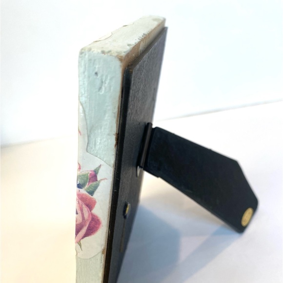 Vintage Floral Picture Frame 5 1/2” x 6” - Picture 2 of 11